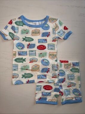 Tres Beau et Belle Fishing Lake Print Short Pajama Set 18 24 months 2T 3T 4T